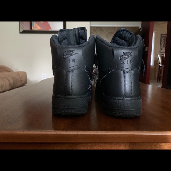 SOLD☝🏼☝🏼NIKE AF-1 HI TOPS 100% AUTHENTIC - Picture 4 of 6